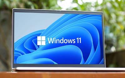 كيفية الحصول على شريط مهام شفاف على Windows 11